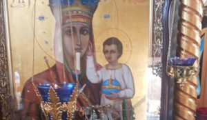 Промироточила икона Богородице у украјинском манастиру