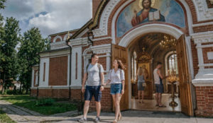 Да ли у храм долазимо Богу или само по Његове дарове?