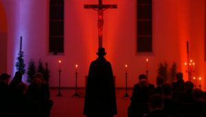 Када олтар постане бина: Светлост која се гаси уз аплауз